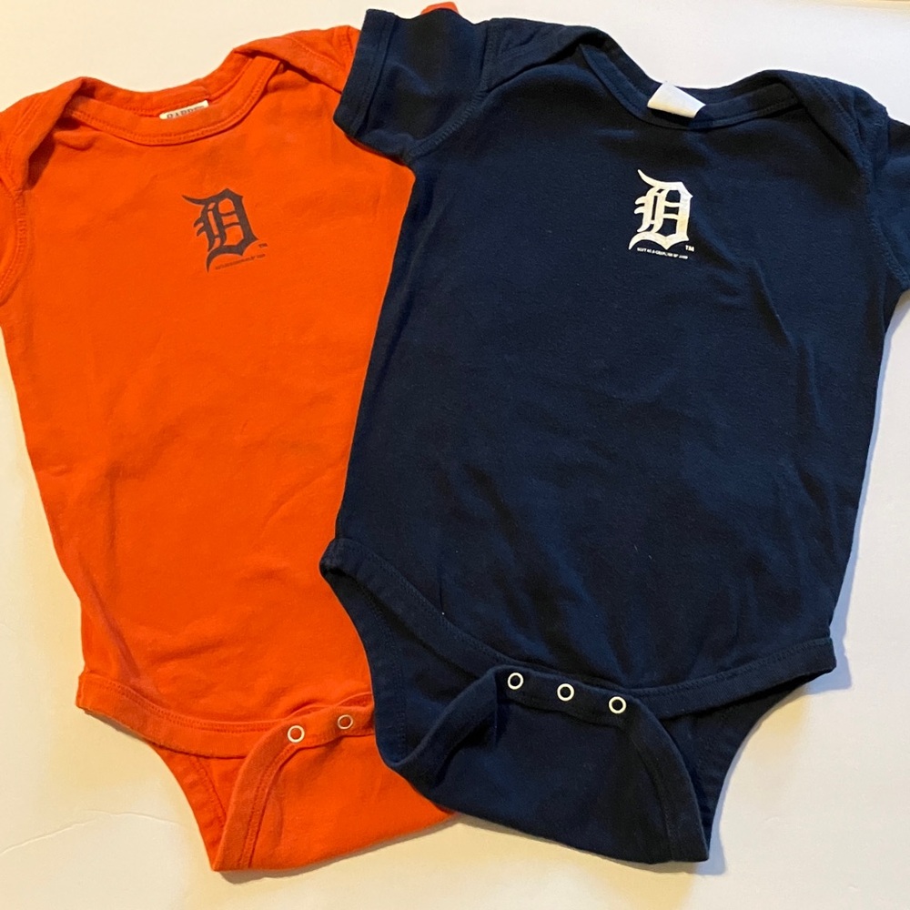 Detroit Tigers‎ Vibrant Orange and Navy Baby Onsies Set of Two 18 Months